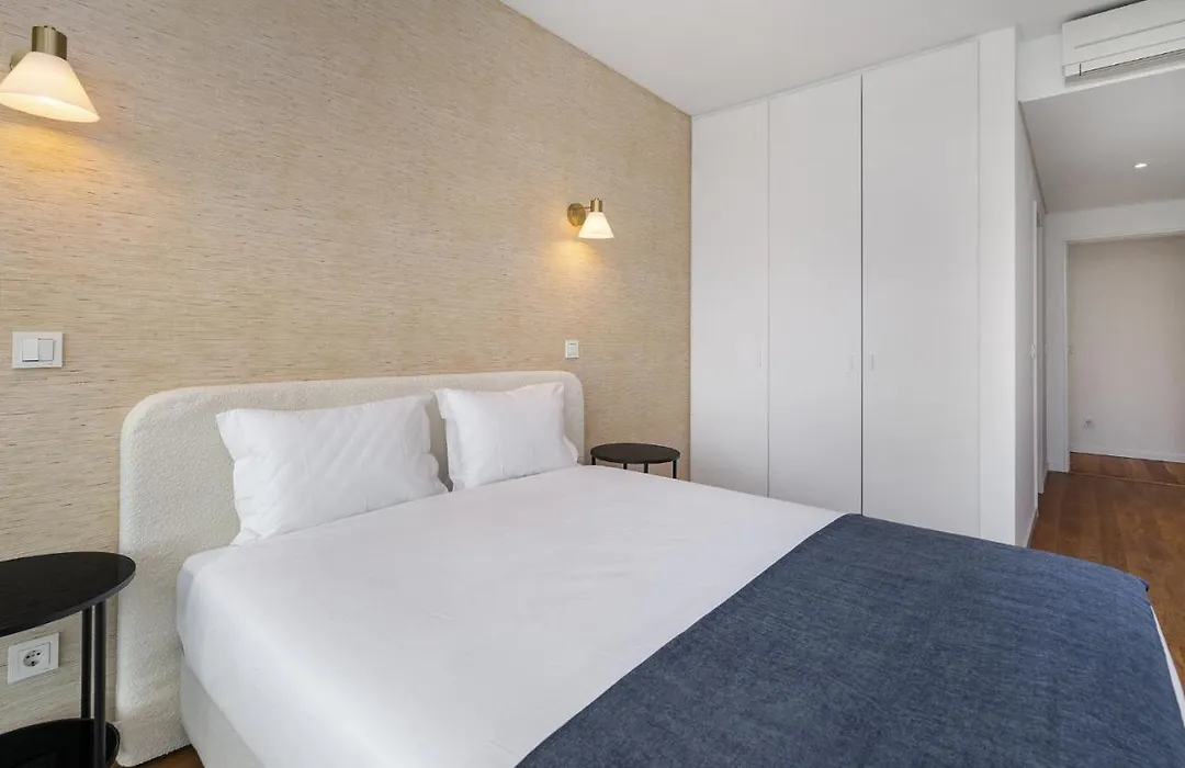 Whome Urban Retreat W/Parking, Elevator & Ac By Benfica Stadium-1